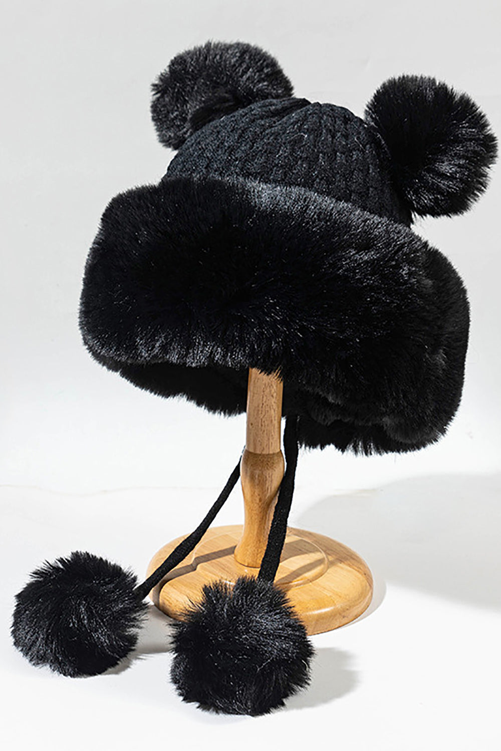 Chapeau tricoté noir mignon