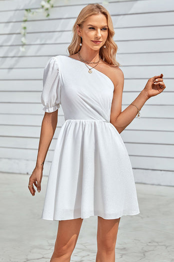 Mini robe décontractée blanche à une épaule