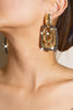 Charger l&#39;image dans la galerie, Boucles d’oreilles carrées en strass dorées pendantes