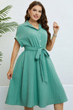 Robe d’été verte à manches courtes plus grande taille avec ceinture