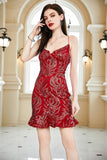Robe de cocktail bordeaux à lacets avec appliques