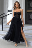 Sangles Spaghetti Noires Une Ligne Tulle Open Back Robe de bal longue