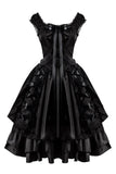 Robe vintage noire d’Halloween avec dentelle