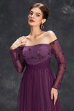 Robe formelle en tulle violet foncé à épaules dénudées avec manches