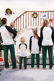 Famille à carreaux verts Joyeux ensembles de pyjama de Noël