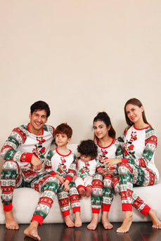 Ensemble de pyjamas de sapin de Noël de la famille rouge vert