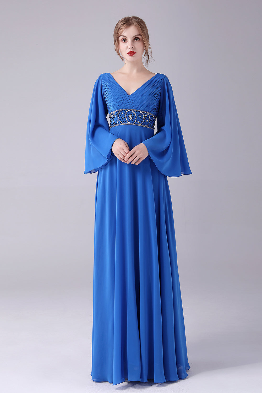 Bleu royal A-ligne col V plissé ras du sol longueur mère de la robe de mariée avec perles