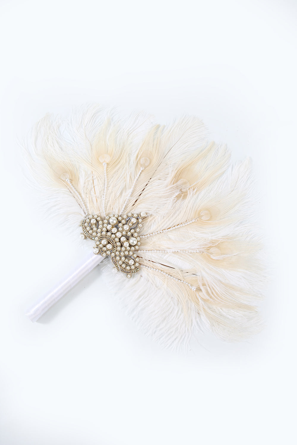 Perles d’ivoire Ventilateur des années 20 avec plumes