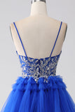 Robe de soirée bleu royal à plusieurs niveaux avec paillettes