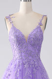 Robe de soirée longue à bretelles spaghetti trapèze lilas avec appliques