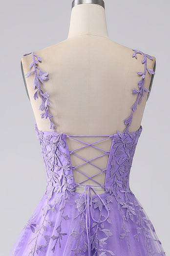 Robe de soirée longue à bretelles spaghetti trapèze lilas avec appliques