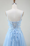 Robe de soirée bleu clair trapèze avec appliques