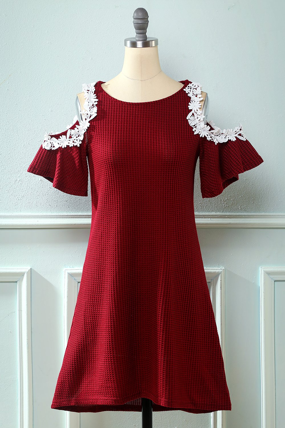 Dark Red Off the Shoulder Knitted Dress avec appliques