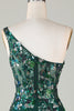 Charger l&#39;image dans la galerie, Moulante Une Épaule Vert Foncé Paillettes Robe courte Cocktail avec plume