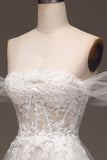 Robe de Soirée Corset Corset blanc à épaules dénudées avec des Appliques