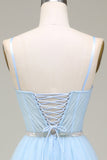 Robe de bal en tulle bleu clair scintillant avec appliques