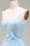 Robe de bal en tulle bleu clair scintillant avec appliques