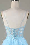 Robe de cocktail mignonne à paillettes bleues avec appliques