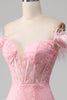 Charger l&#39;image dans la galerie, Sirène hors de l’épaule rose scintillant plumes corset robe de bal avec fente