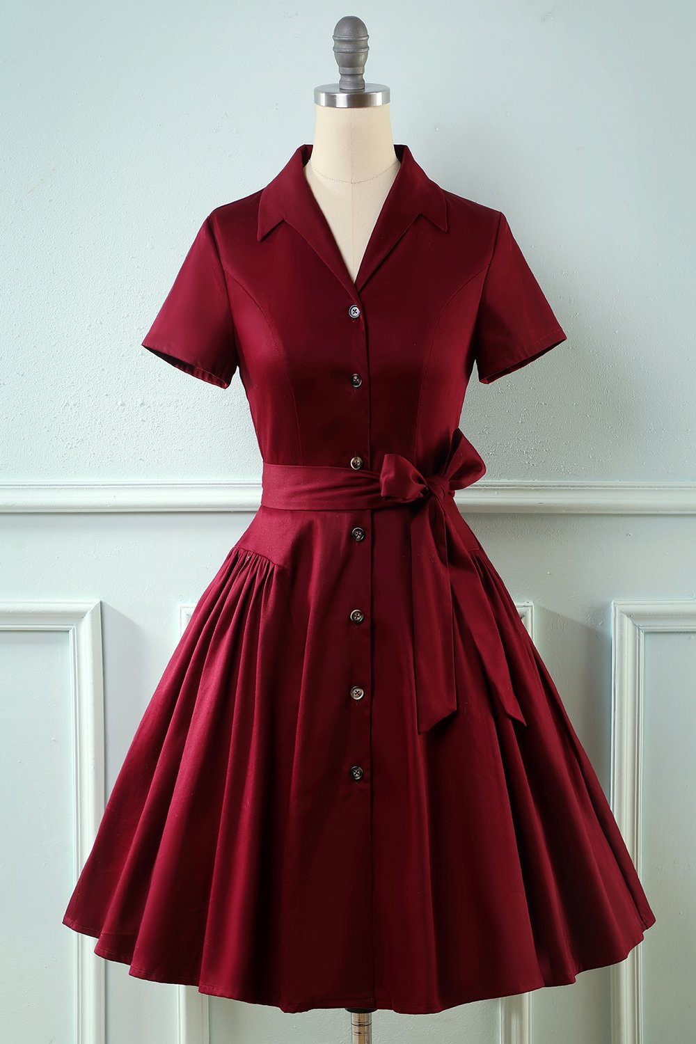V Neck Burgundy Vintage Dress avec manches courtes