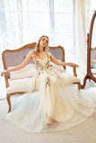 Élégante Robe de bal A Line Champagne Plus Taille avec Appliques