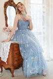 Une robe de bal Line Halter Grey Blue Plus Size avec broderie