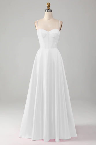 Corset blanc simple petite robe blanche