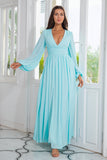 Robe de bal longue mousseline vert clair avec fente