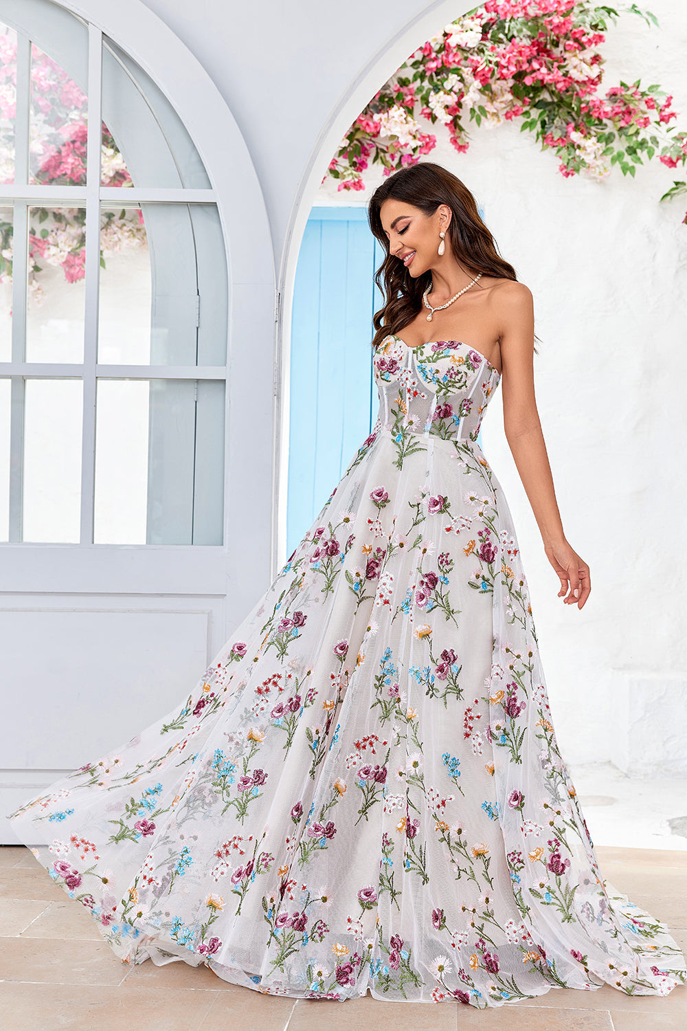 Beauté A Line Sweetheart Ivoire Robe de mariée longue avec broderie