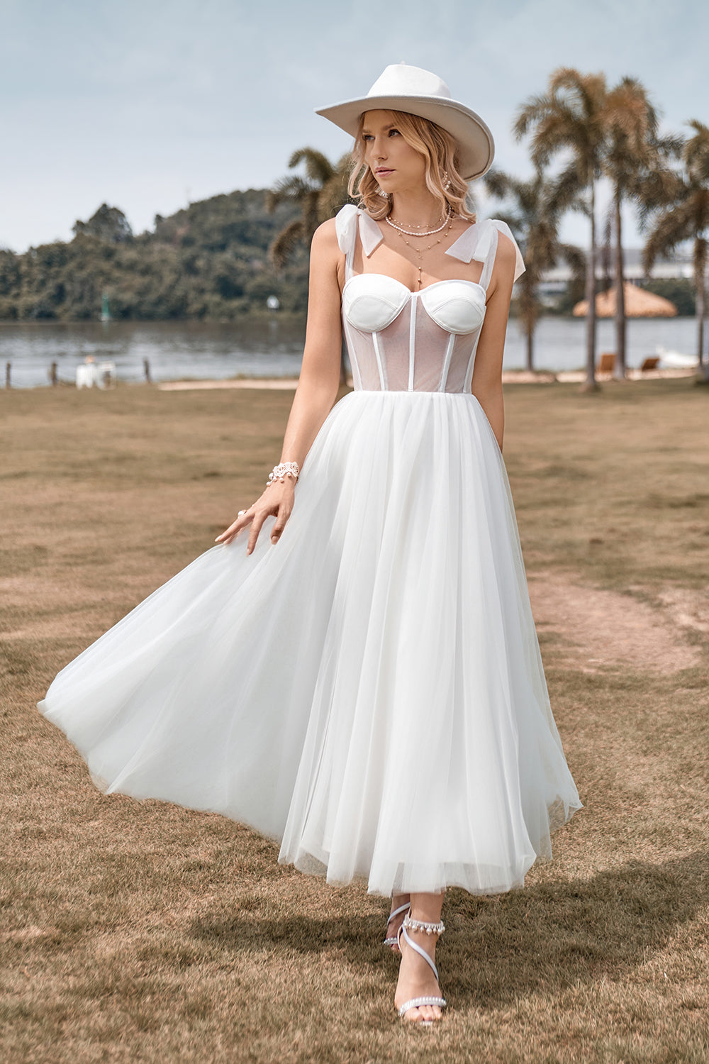 Colosset Tulle Ivoire Tea-Length A Line Robe de mariée