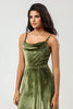 Charger l&#39;image dans la galerie, Velvet A Line Robe de demoiselle d’honneur verte avec fente