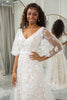 Charger l&#39;image dans la galerie, Ivoire Batwing manches dentelle balayage Train robe de mariée