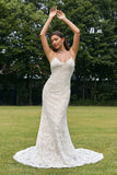 Robe de mariée sans dos en dentelle de sirène ivoire