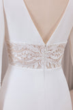Ivoire Col V profond Manches longues Crêpe et dentelle sirène robe de mariée