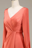 Robe de demoiselle d’honneur en satin terracotta à col en V avec fente