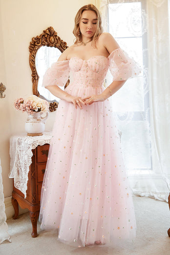 Une ligne de l’épaule Blush Plus Size Robe de bal avec broderie