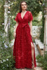 Charger l&#39;image dans la galerie, Une robe de demoiselle d’honneur longue rouge à col V avec broderie