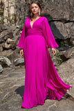 Une ligne Deep V Neck Dark Fuchsia Plus Taille Robe de bal avec manches longues