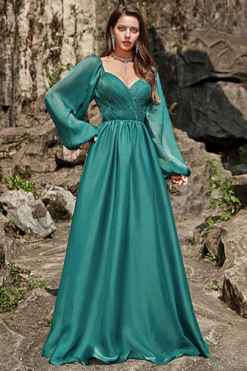 Une robe de bal longue Vert foncé à manches longues avec manches longues