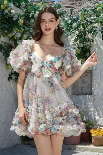 Trendy A Line Ivory Floral Imprimé Tulle Court Tulle Homecoming Robe à manches courtes