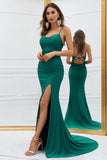 Mermaid Spaghetti Straps Vert foncé Robe de bal longue avec Criss Cross Back