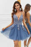 Une ligne Spaghetti Straps Vert foncé Robe courte Homecoming avec appliques