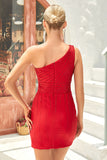 Moulante Une Epaule Rouge Robe courte de retour avec perles