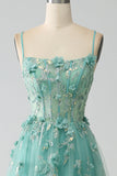 Robe de Soirée longue corset verte à bretelles spaghetti et appliques