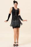 Robe Flapper à franges noires des années 20 avec ensemble d’accessoires des années 20