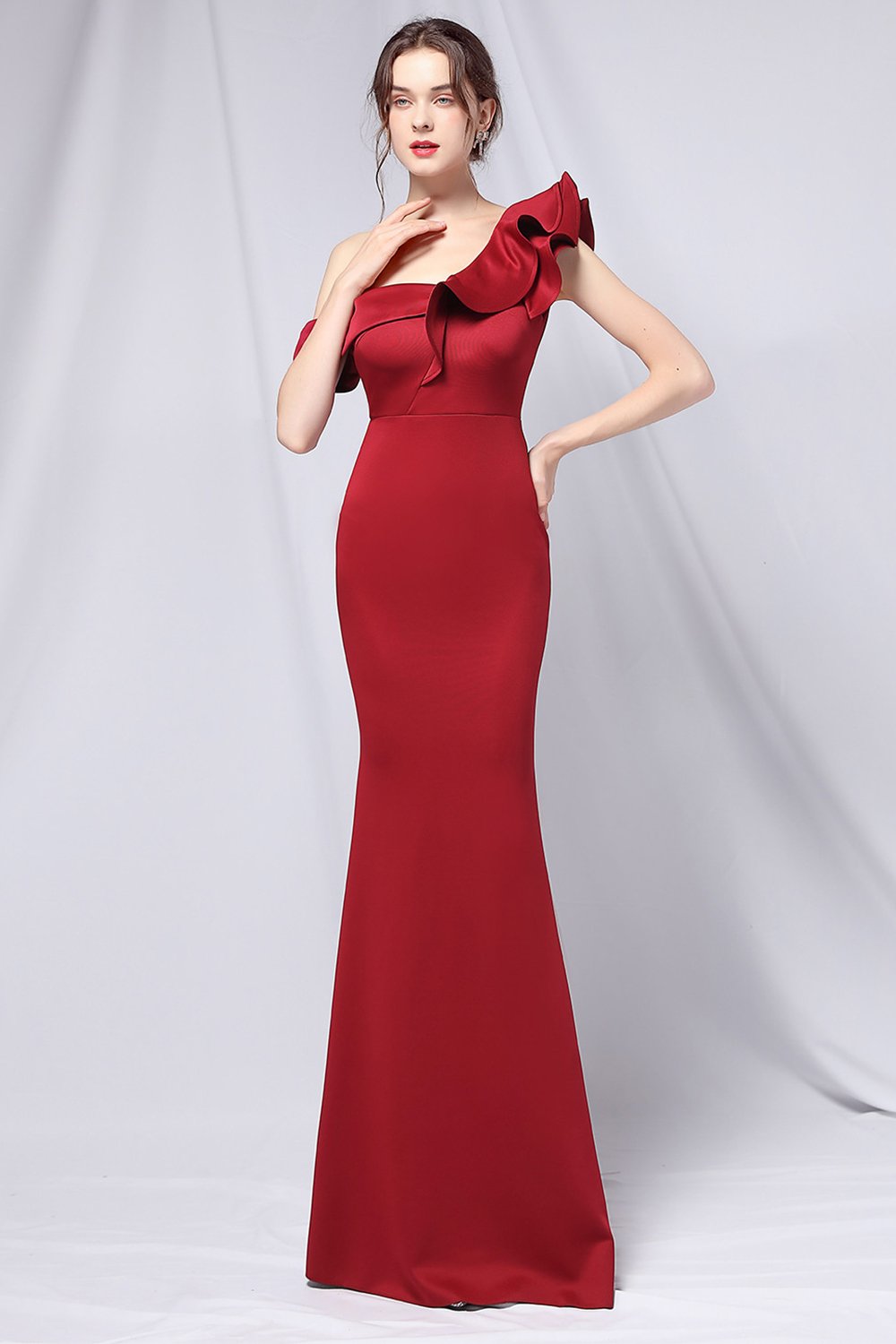 Une épaule simple robe de bal