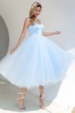Robe de cocktail en tulle bleu ciel