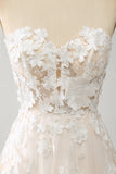 Robe de mariée trapèze longue en forme de corset avec appliques