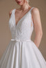 Charger l&#39;image dans la galerie, Robe de mariée blanche A-Line col V avec dentelle