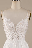 Ivre A-Line Tulle Entres-Cross Strains Dos Robe de mariée